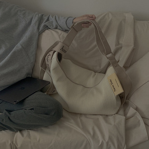 马来西亚直邮creamcouch蛋糕包超纤维皮革水桶包夏季褶皱托特包女