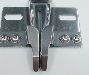 双针车拉筒开骨帽筒 车帽开骨拉筒.包边筒.缝纫机龙头411拉筒