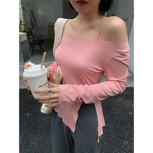 十三粥 初夏冰冰乐 露肩性感侧开叉上衣时尚显瘦减龄一字肩t恤女