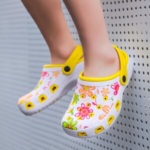 泡泡鞋女韩版沙滩前包头后空女鞋拖鞋洞洞鞋女可爱卡通大人亲子鞋