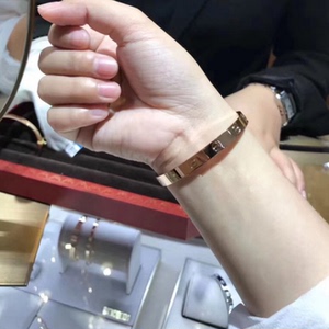 男金手环卡地亚