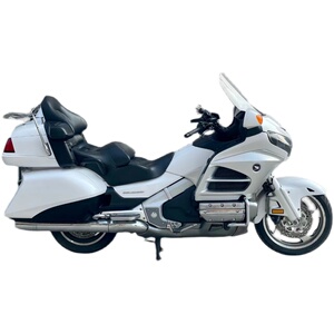 本田金翼gl-1800长途巡航旅行踏板摩托车大排量马杰斯特250重机