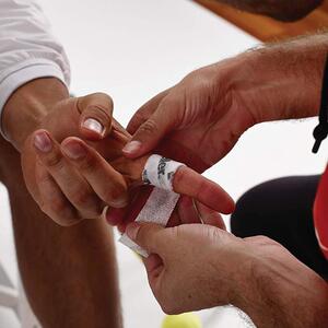 纳达尔缠绕手指贴布防磨损摩擦胶布绷带网球拍慕乐mueller纱布弹