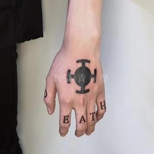 海贼王cos特拉法尔加罗英文字母纹身贴防水男女持久手指手背仿真