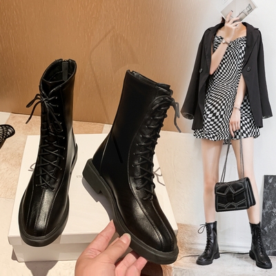 日本购大码马丁靴41一43纯皮女鞋英伦风秋款平底无跟马丁靴女春秋