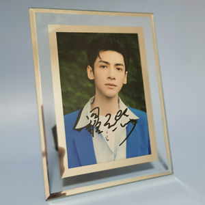 罗云熙签名照片6寸亲笔应援周边