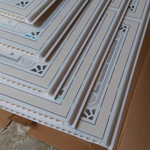 pvc长条扣板塑料吊顶熟胶天花板屋顶卧室卫生间装饰材料板材自装