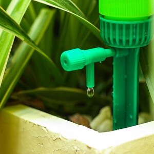 懒人浇花神器自动浇花滴水器花盆养花伴侣盆栽自动浇灌滴通用瓶.