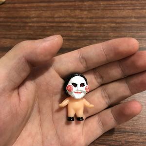 电锯惊魂娃娃