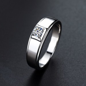 男士黄金戒指周大福