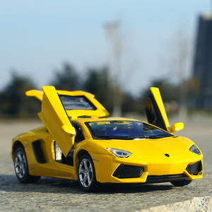 彩利信1:32兰博基尼合金车模大牛跑车回力声光上开门玩具男孩礼物