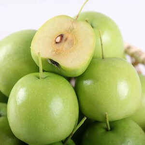 广西青皮山楂果新鲜山楂水果大果似野山梨现摘小果山楂鲜果包邮