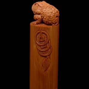 竹雕名家张念超纯手工新款实心n竹立雕金蟾手把件老玉竹文玩件竹