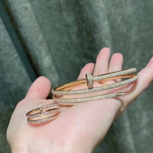 cartier卡地亚柳丁耳钉18k玫瑰金钉子豹子头护身符项链耳环女