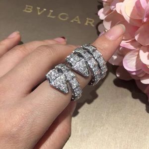 bvlgari/宝格丽蛇形戒指18k金镶满钻经典款男女情侣对戒
