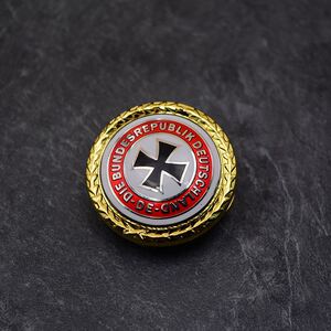 一战二战德国铁十字勋章德意志第三帝国鹰党徽章德三万字圆形胸针