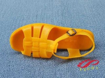 经典塑料黄胶凉鞋男女学生怀旧沙滩凉鞋橡胶软胶防臭黄金战靴