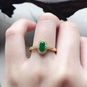 日韩s925纯银镶嵌玉髓玉椭圆绿蛋面戒指女复古款新款气质时尚开口