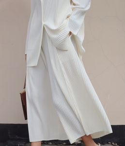 issey miyake/三宅一生 前后褶翩飞松紧腰波纹褶皱时尚八分阔腿裤