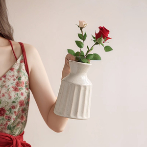 日式复古陶瓷花瓶白色高级感北欧法式小口径小众插花客厅桌面摆件