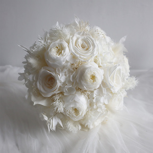 进口永生花奥斯汀白玫瑰新娘结婚手捧花花束节日礼物家居装饰摆件