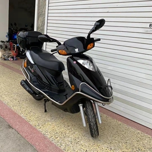 二手豪爵悦星踏板摩托车宇钻鹰钻天鹰男女式燃油代步外卖助力整车