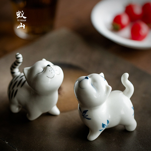 蚁山 纯手绘傲娇猫咪茶宠家用茶桌装饰摆件可爱茶玩饰品陶瓷盖置