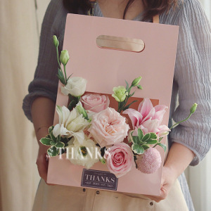 纸质手提花篮插花盒玫瑰花束包花袋简约鲜花袋牛皮纸花盒花艺课