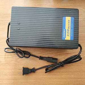 电动4轮车充电器