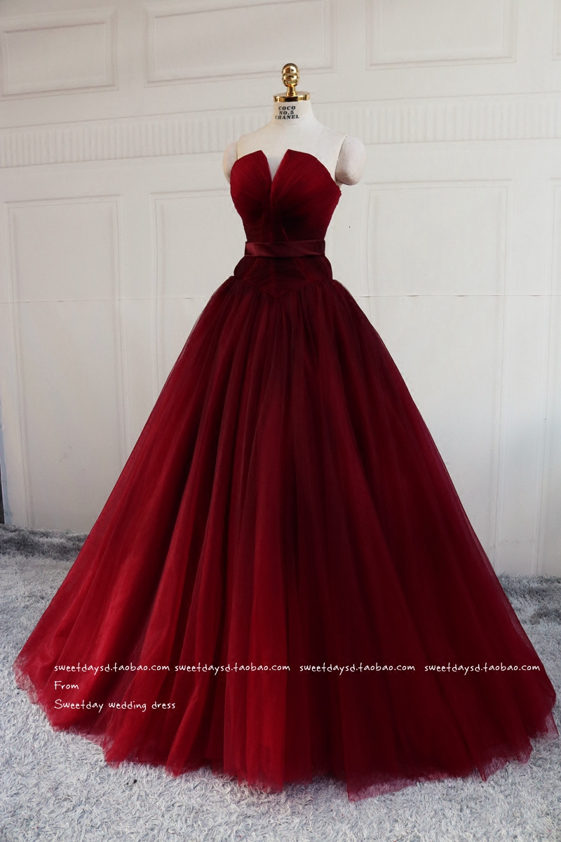 2021新款红色婚纱礼服显瘦抹胸新娘结婚敬酒晚礼服收腰拖尾婚纱