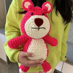 草莓熊玩偶手工diy材料包冰条线抱枕编织娃娃毛线女友礼物成品