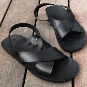 同款货源东盟榴莲淘宝越南胡志明手工橡胶拖鞋,一年穿坏换新!