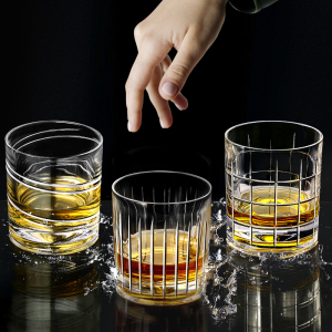 旋转威士忌杯水晶玻璃创意高档个性不倒翁北欧式ins风加厚洋酒杯