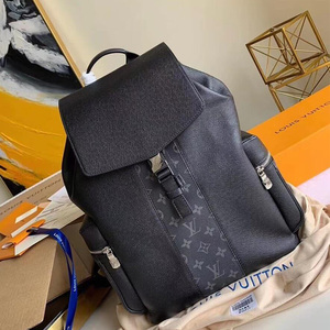 300人付款淘宝英伦绿茵专柜正品funryo蜂锐fun系列运动时尚双肩背包男