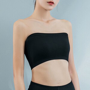 夏季纯色一片式无肩带裹胸内衣防走光打底内搭一字肩抹胸防滑短款
