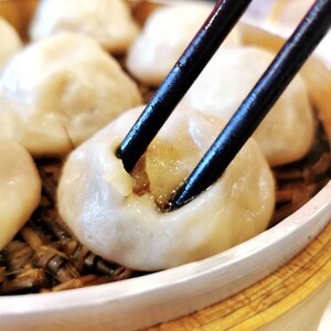 美食代购南京百年老店美食 特产小笼包尹氏汤包鸡汁汤包八只2人付款