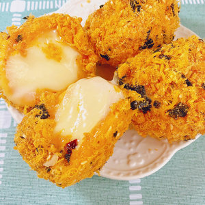 正宗鲍师傅肉松小贝盒装爆浆海苔酥松小贝网红肉松蛋糕蟹黄糕4只