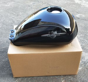 豪江摩托车125油箱濠江