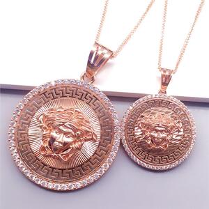 忧郁的沙皮狗008淘宝2022潮牌瓦萨琪美杜莎烫钻人头