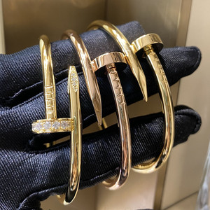 卡地亚钉子手镯18k玫瑰金钻石弹力手环彩金满钻黄金男女情侣