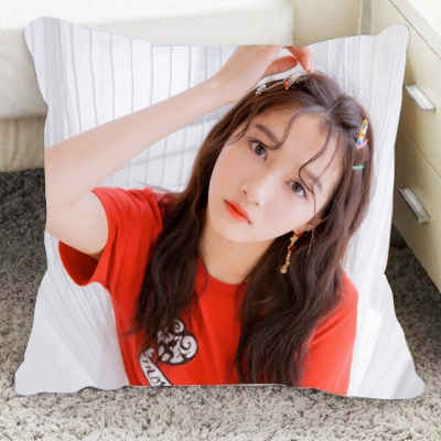 关晓彤靠垫抱枕同款周边双面礼物枕头来真人照片diy公仔玩偶定.