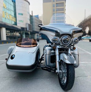 进口哈雷滑翔边三轮金刚狼复古巡航 v缸太子旅行重机大踏板摩托车