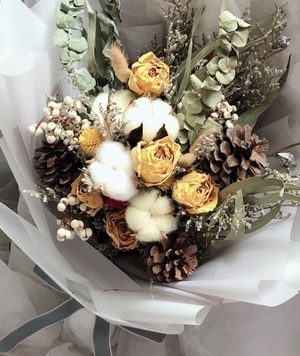 新款韩式浪漫玫瑰木棉花生日毕业大花束情人节礼物干花教师节手捧