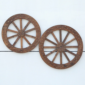 530人付款淘宝复古装饰车轮挂件防腐木轮毂马车古镇景观木花园艺室内