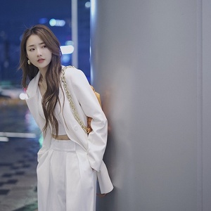 晨妍西装外套女