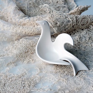 出口美国ja&partylite合作款白色哑光陶瓷和平鸽子烛台装饰摆件