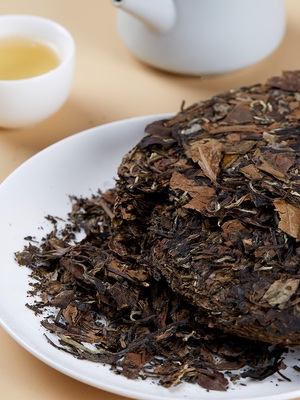 八马茶叶白茶福鼎白茶太姥山寿眉一年藏茶饼装自饮357克