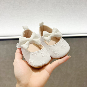 春秋婴幼儿步前鞋0-1岁3-6-8个月百天周岁蕾丝宝宝公主软底学步鞋