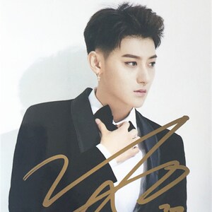 新ext中文网-【亲笔签名照】 黄子韬/亲ao ov笔签名照a版