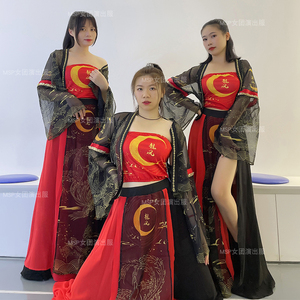 中国风演出服女套装红色古风爵士舞蹈服国潮女团服装年会跳舞衣服